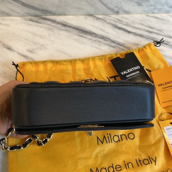 VALENTINO BY MARIO VALENTINO
Beatriz D Leather Shoulder Bag - Picture 6 of 11